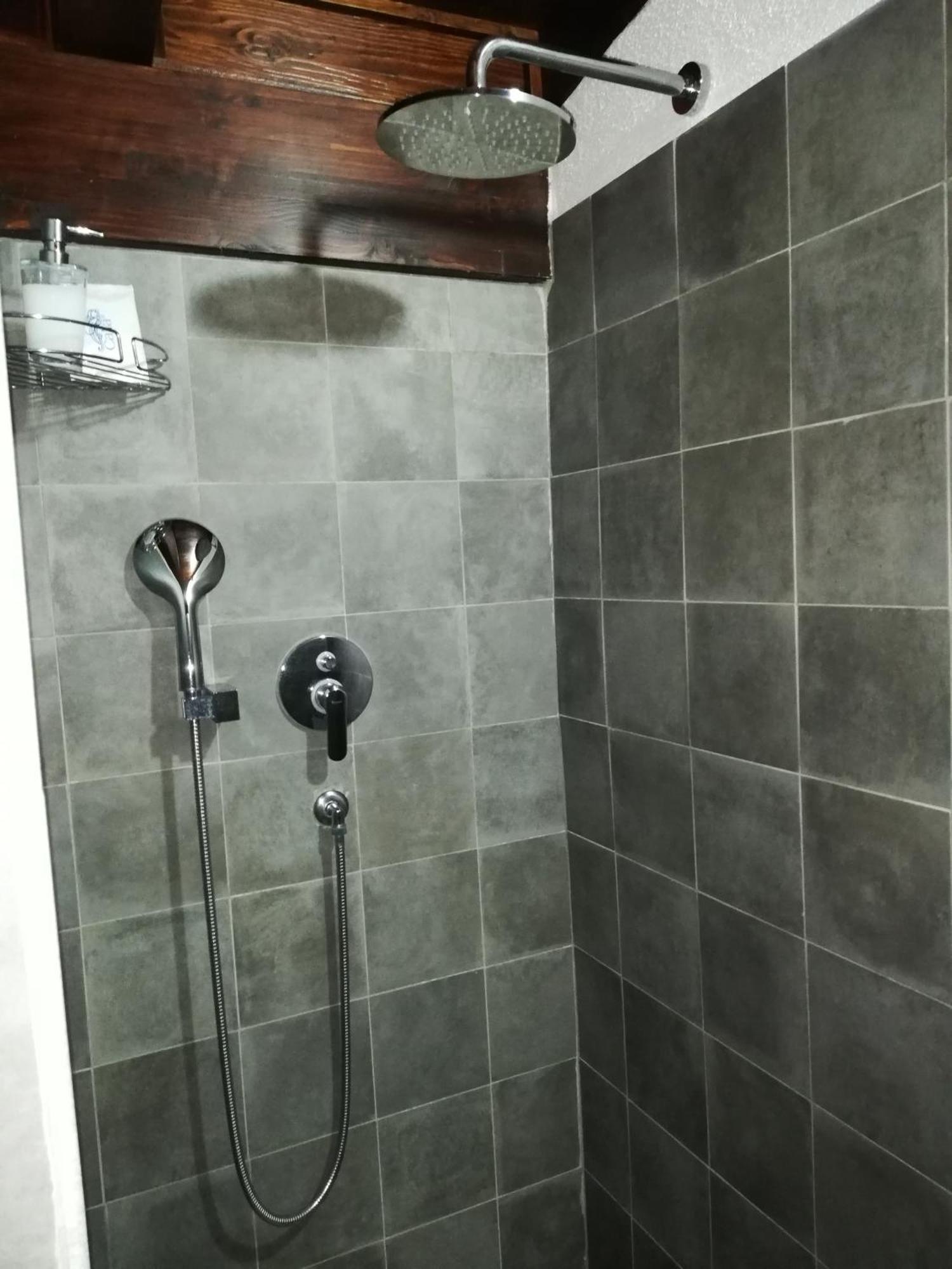 טרוויניאנו רומאנו B&B Vigna Rosa חדר תמונה